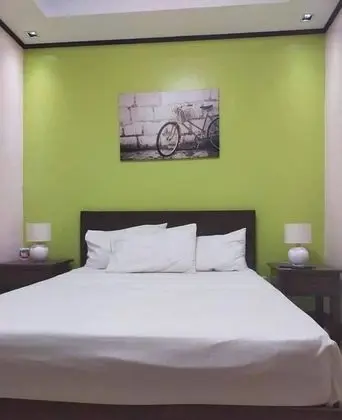 M2R Apartelle