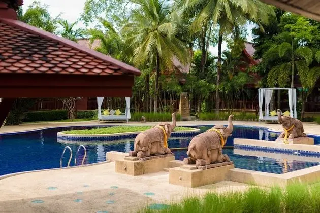 Ma Doo Bua Phuket (มาดูบัวภูเก็ต) - Havuz
