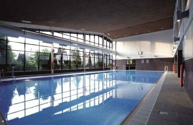 Macdonald Forest Hills Hotel & Spa - Havuz