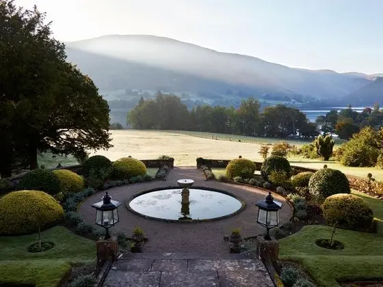 Macdonald Leeming House
