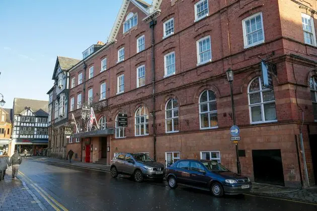 Macdonald New Blossoms Hotel, Chester - Genel