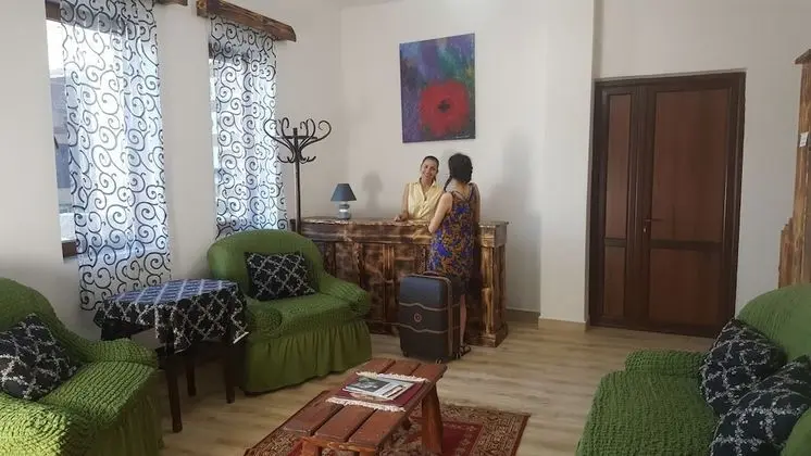 Machanents Art Hotel - Lobi