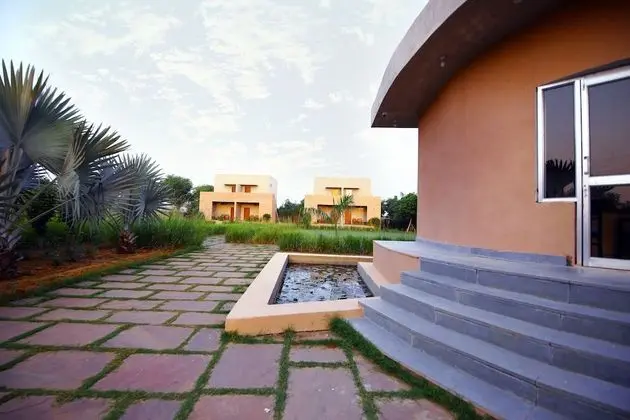 MACHLI A Wilderness Home