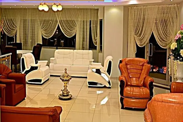 Maciter Hotel - Lobi