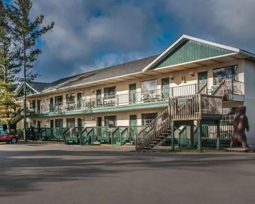 Mackinac Lodge - Dış Mekan