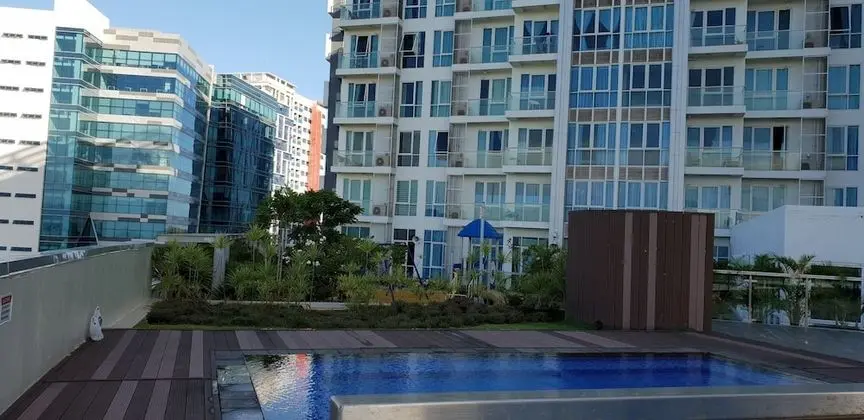 Mactan Newtown with Ocean View - Havuz
