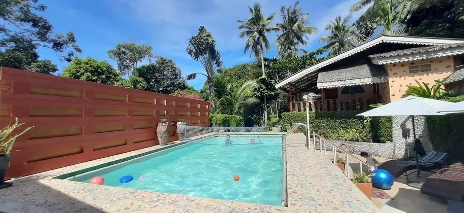MACURA RESORT