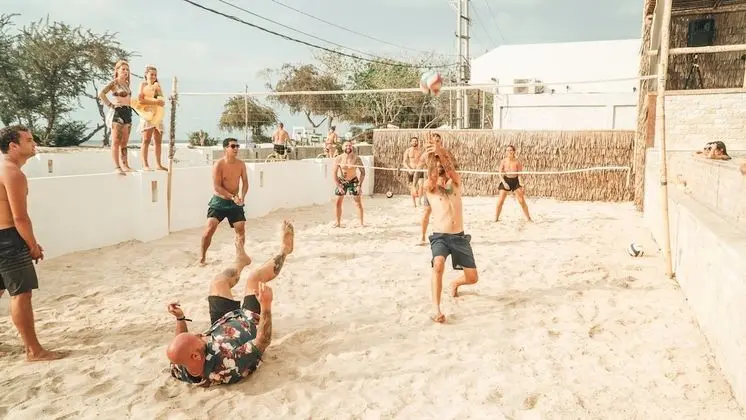 Mad Monkey Gili Trawangan - Hostel - Plaj