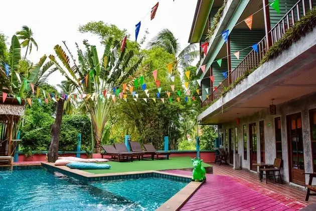 Mad Monkey Koh Phangan Hostel - Adults Only