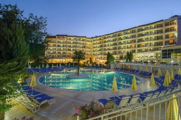 Madara Park Hotel - Dış Mekan