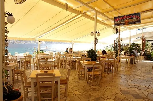 Madares Hotel