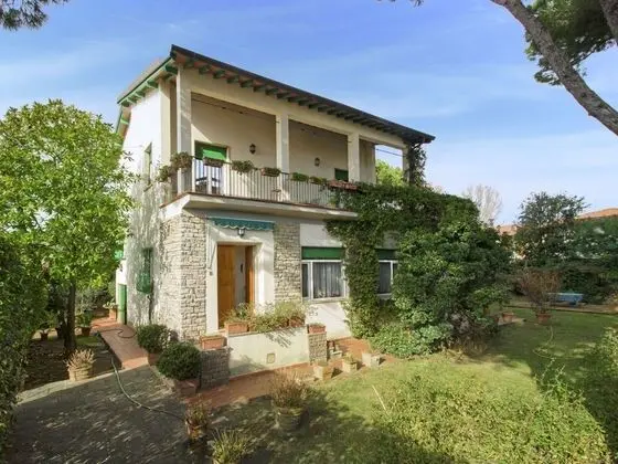 Madda Camaiore in Camaiore - Oda