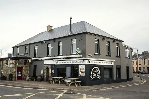 Maddens Bridge Bar & Guesthouse