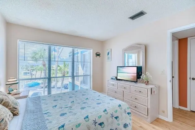Madeira Beach Yacht Club - Oda