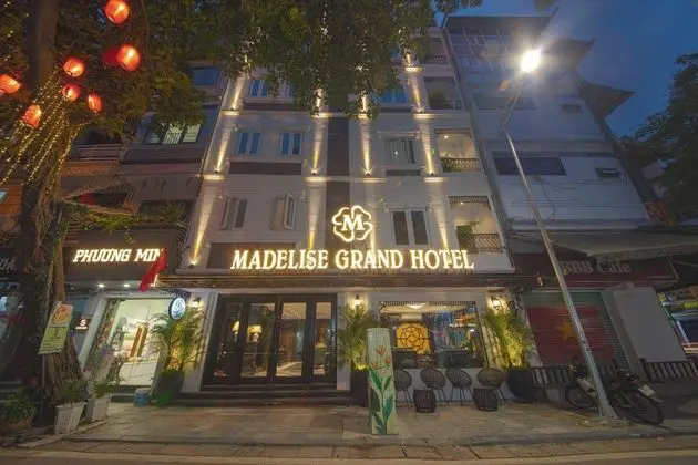 Madelise Central Hotel & Travel - Dış Mekan