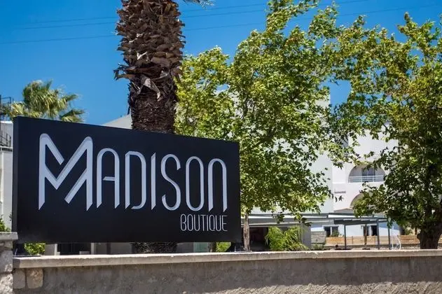 Madison Boutique - Dış Mekan