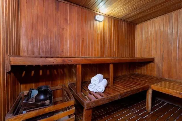 Hotel Madisson Inn Luxury By Geh Suites - Havuz