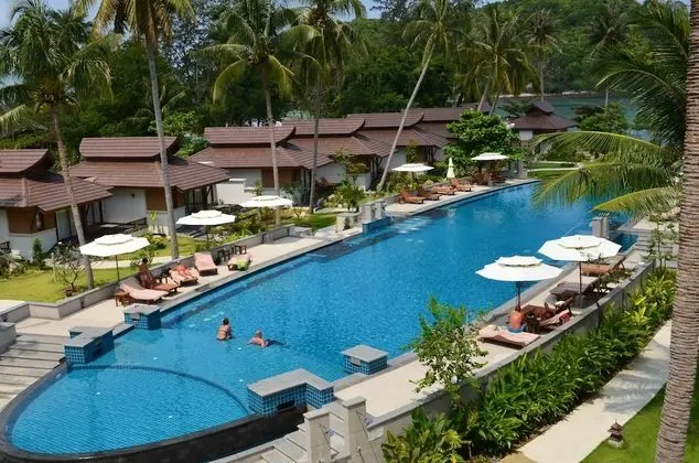 Maehaad Bay Resort - Havuz