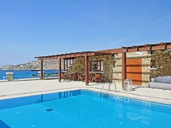 Maganos Suites