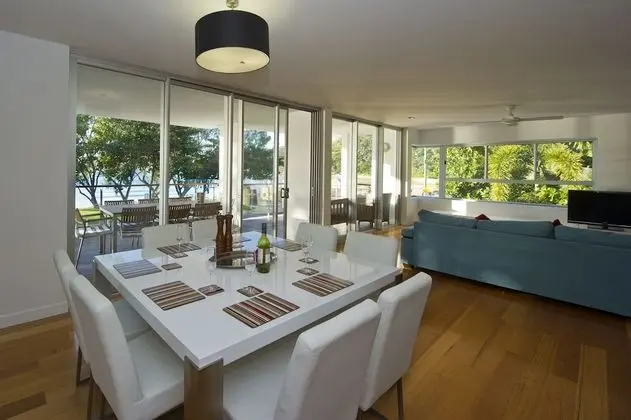 Maggies Beachfront Apt. 10 - Oda Düzeni