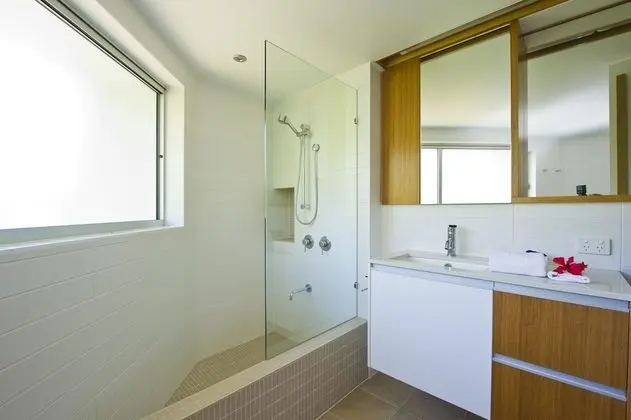 Maggies Beachfront Apt. 13 - Banyo Tipleri