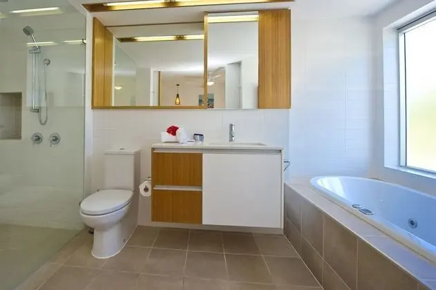 Maggies Beachfront Apt. 3 - Banyo Tipleri