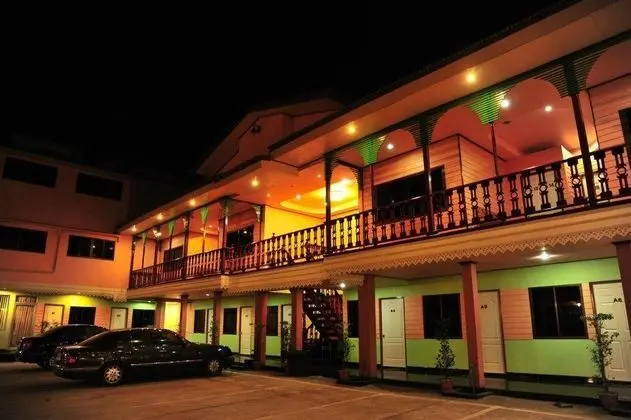 Magic House Hostel