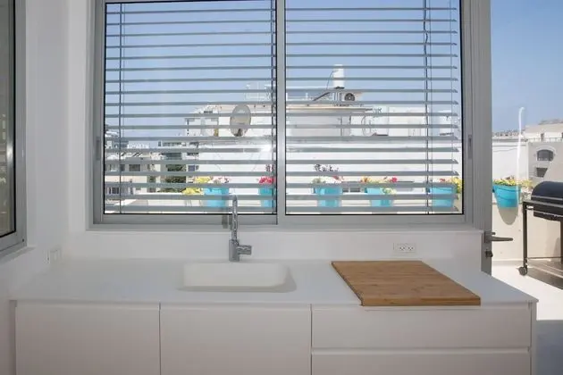 Magic Penthouse TLV Harbor - Mutfak