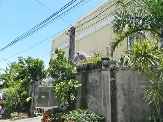 Magic Square Inn