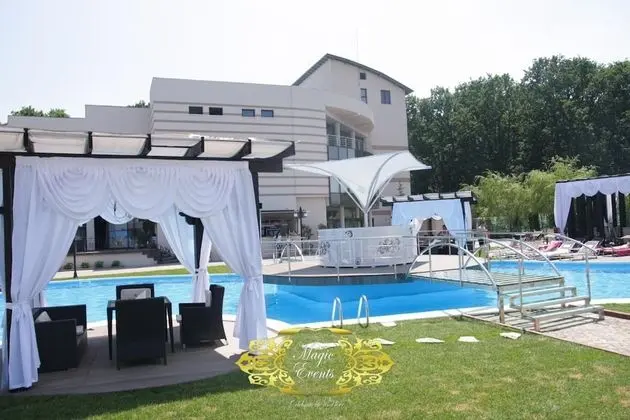 Hotel Magic Trivale