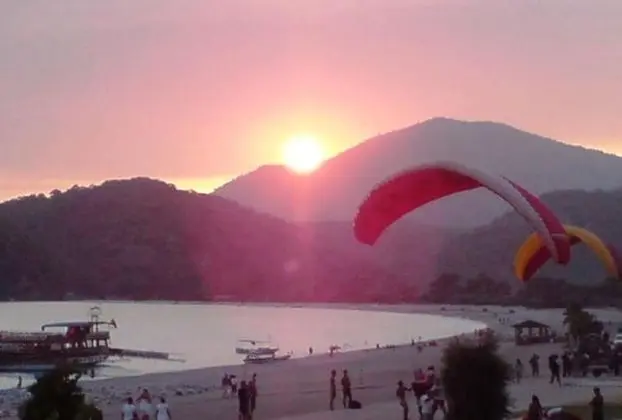 Magic Tulip Beach Hotel - Plaj