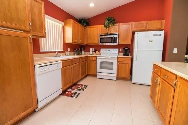 Magical Escape 5 Bedrooms - Mutfak