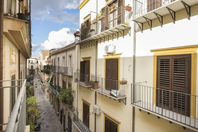 Magione Apartment with Terrace by Wonderful Italy - Dış Mekan