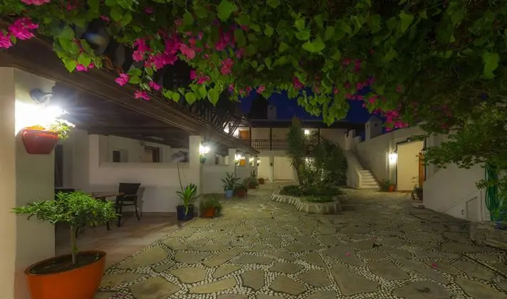 Magna Manastir Hotel - Dış Mekan