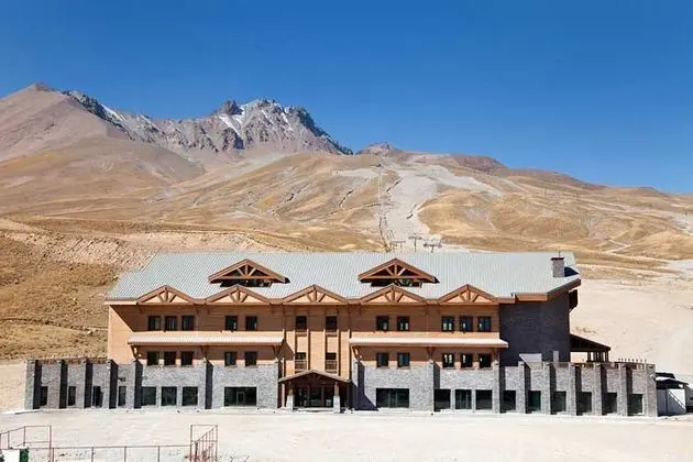 Magna Pivot Hotels - Kayak ve Snowboarding