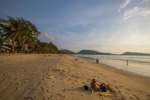 Magnific Guesthouse Patong - Plaj