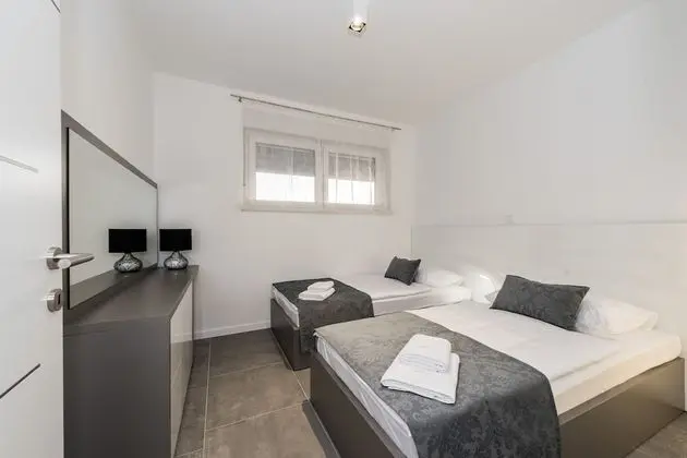 Villa Magnifica Apartments with pool - Oda