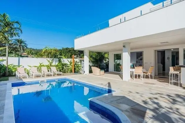 Magnífica Mansão à 50m da praia de Barequeçaba para até 18 pessoas - Havuz