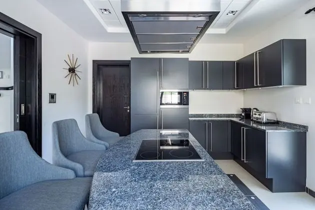 Magnificent 3BR Villa In Whispering Pines W/ Private Pool! - İç Mekan