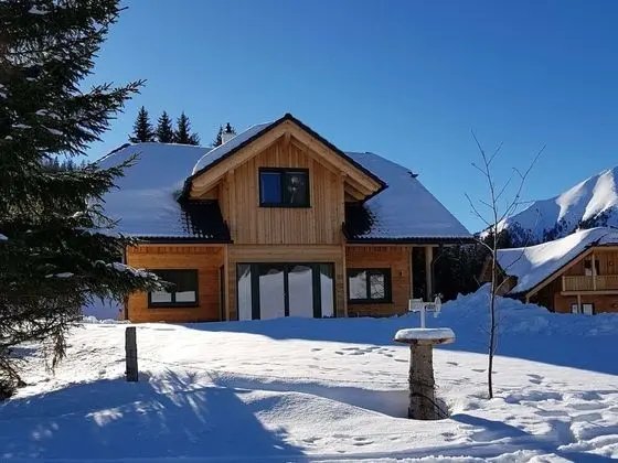 Magnificent Chalet in Hohentauern With Bubble Bath & Sauna - Dış Mekan