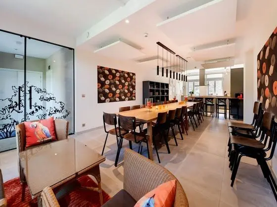 Magnificent Holiday Home in Bourseigne-neuve With Terrace - Yerinde Yemek