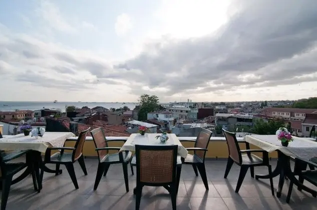 Magnificent Hotel - Yerinde Yemek