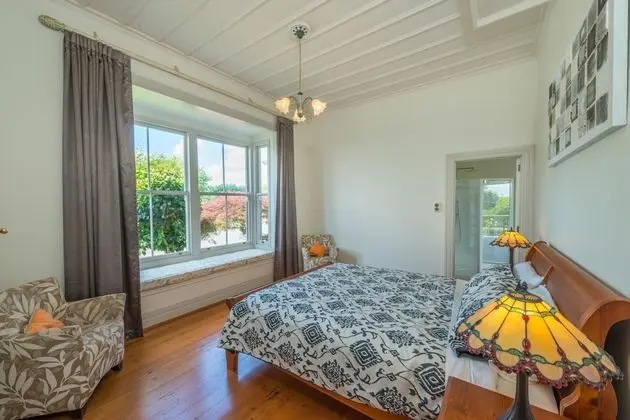 Magnificent Karaka Estate with Swimming Pool - Oda