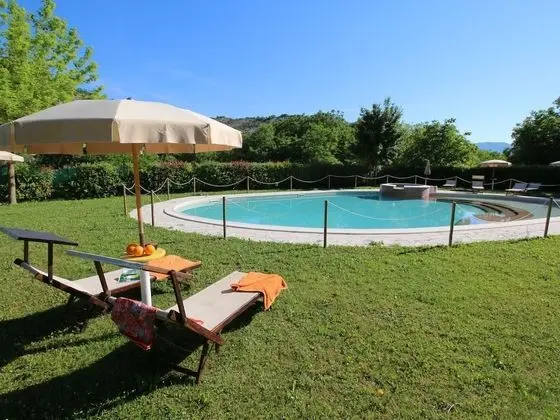 Magnificent Mansion in Apecchio With Swimming Pool