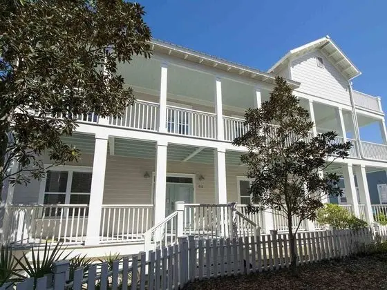 Magnolia House