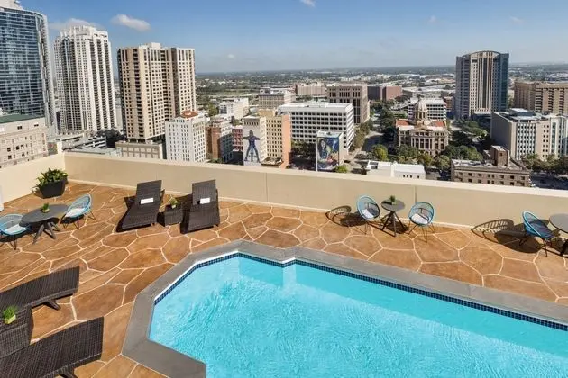 Magnolia Hotel Houston, a Tribute Portfolio Hotel - Havuz