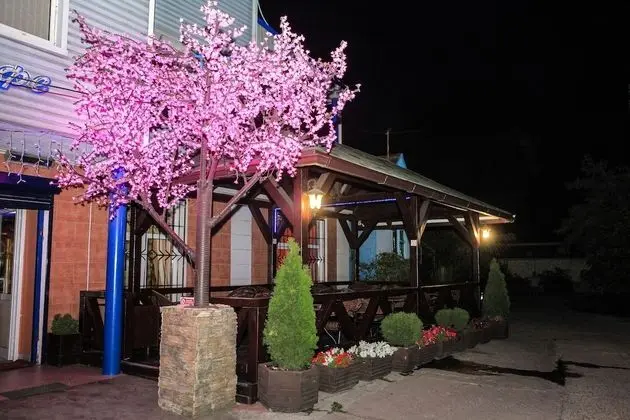 Magnolia Hotel