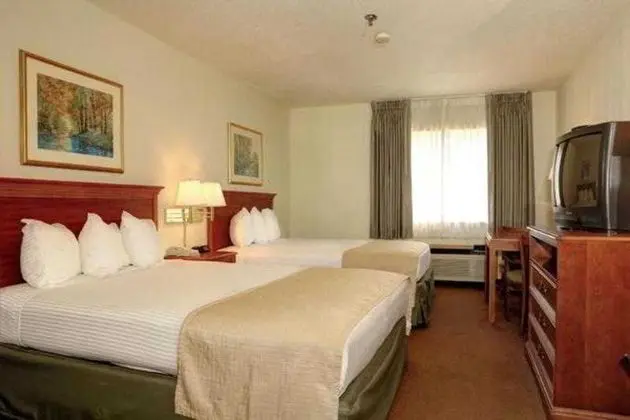 Magnuson Hotel on the Lake Clarksville