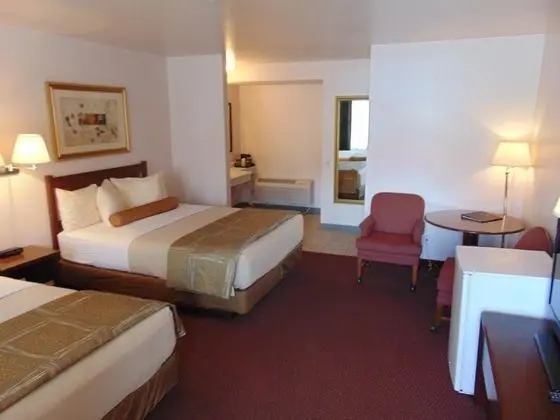 Magnuson Hotel - Manitou Springs