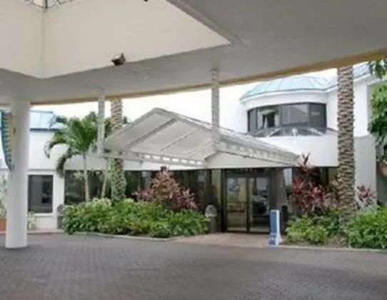 Magnuson Hotel Marina Cove